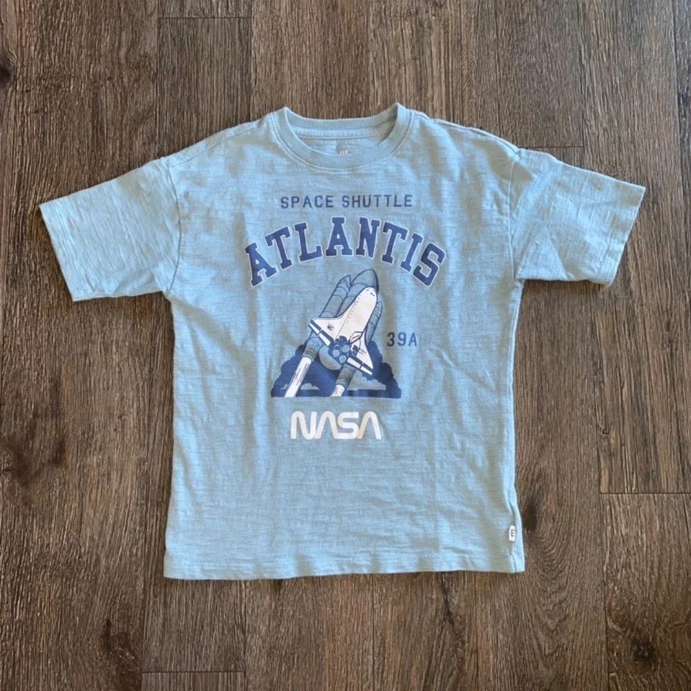 Gap kids boys size small shirt mild washwear